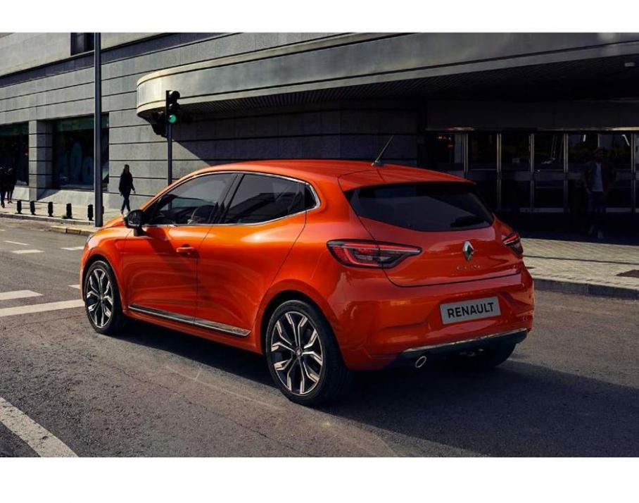  Renault Clio . Page 6