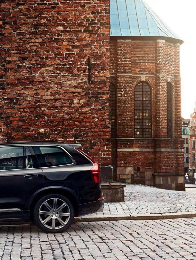  Volvo XC90 . Page 5