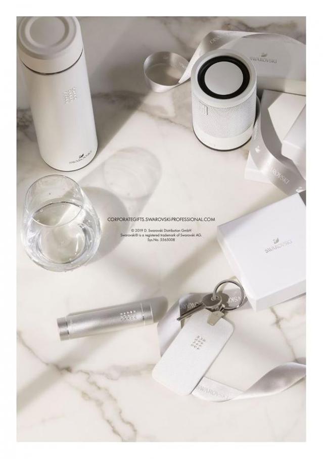  White Collection Summer 2020.pdf . Page 68