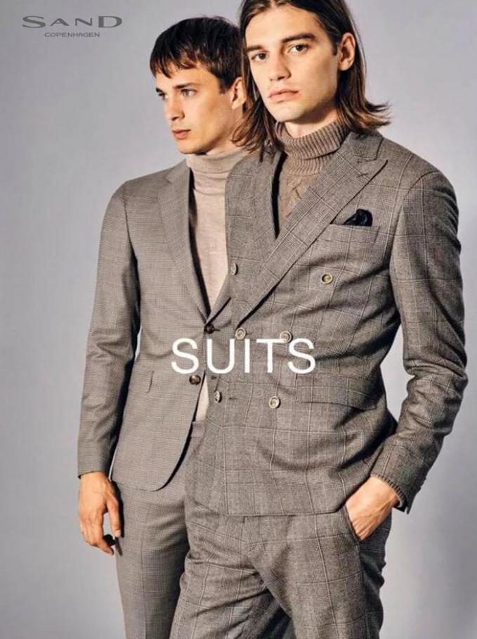 Suits Collection . SAND (2020-10-27-2020-10-27)