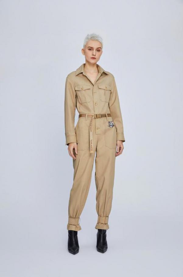  Jumpsuits Collection . Page 3