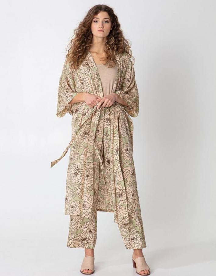 Loungewear Collection . Page 4