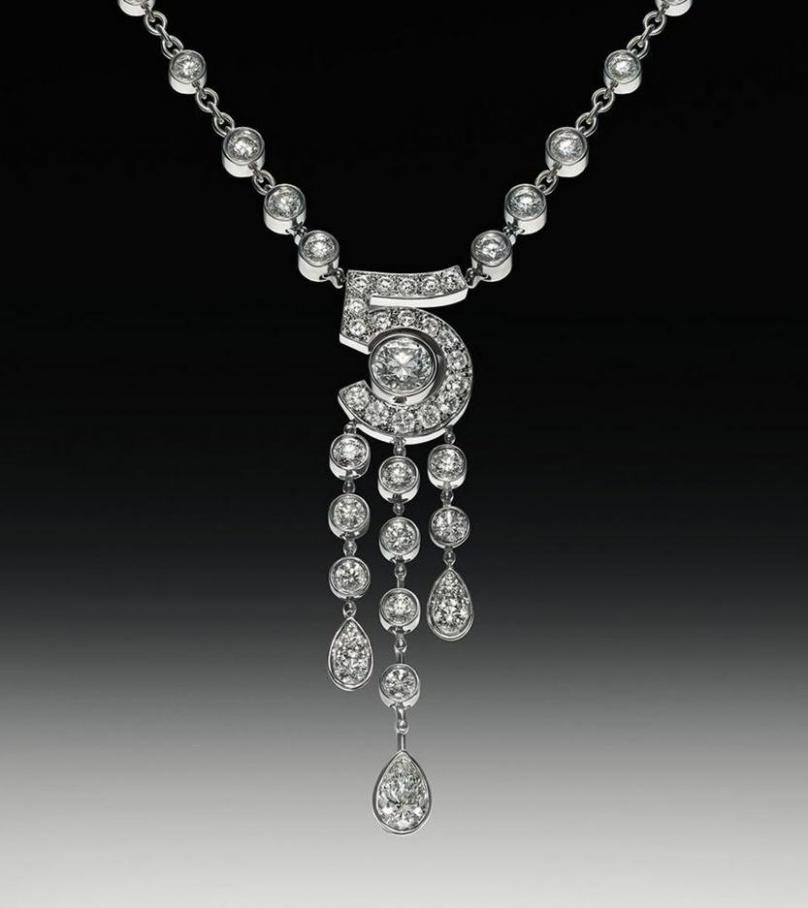 High Jewellery Collection. Page 22