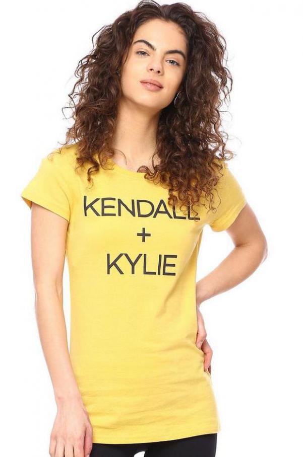 Forever 21 X Kendall & Kylie. Page 29
