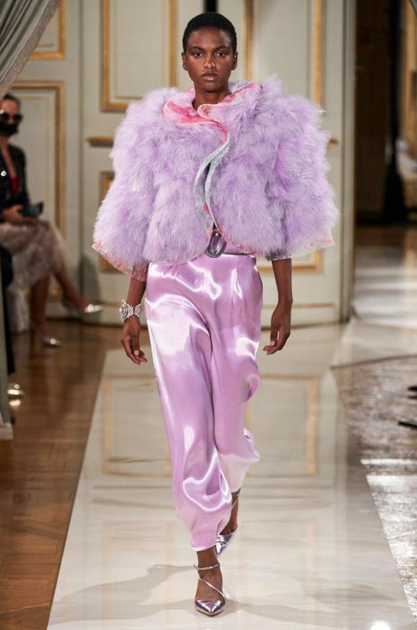 Fall 2021 Couture. Page 23