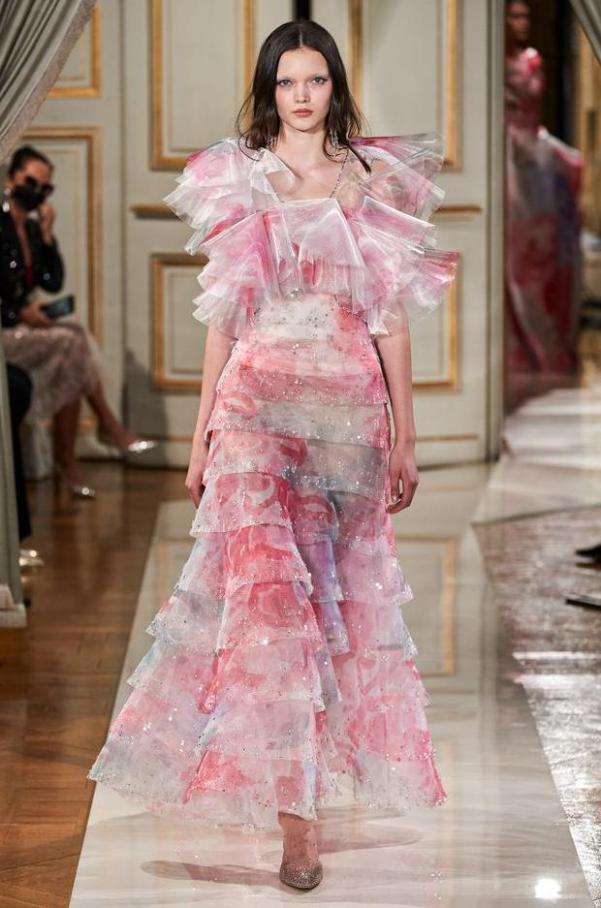 Fall 2021 Couture. Page 37