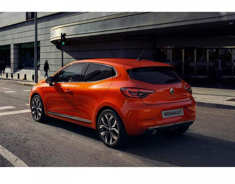 Renault Clio. Page 6
