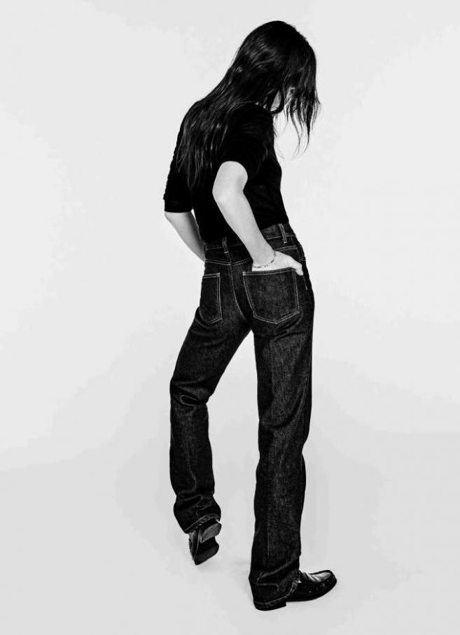 Charlotte Gainsbourg Collection. Page 9