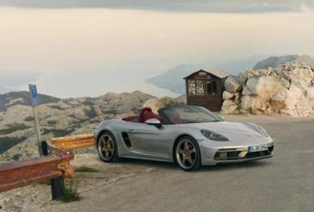 Porsche Boxster 25 years edition. Page 48