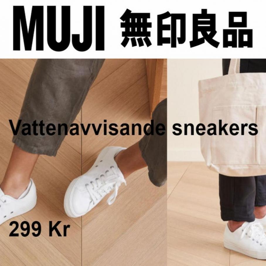 Vattenavvisande sneakers. Muji (2022-04-27-2022-04-27)