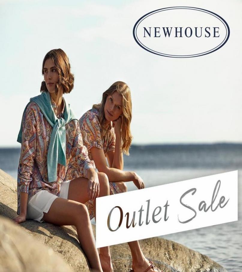 Outlet Sale. Newhouse (2022-07-22-2022-07-22)