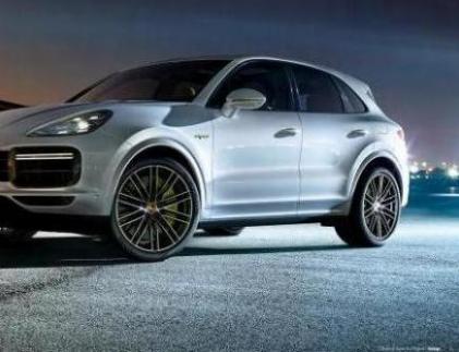 The new Cayenne Turbo S E-Hybrid models. Page 11