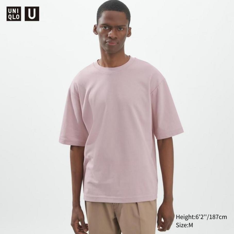 Nyheter T-Shirts Herr Uniqlo. Page 9